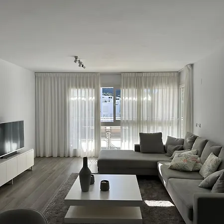Апартаменты Riverside Pool & Mountain View *